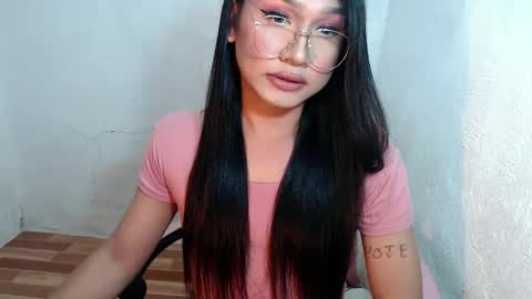  Lovie  online show from 01.30.25