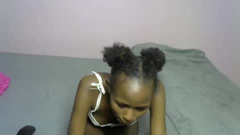 Snapshot of slutty_princess07 chatting on 01.30.25 slutty_princess07 online show from 01.30.25