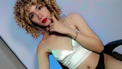 slutty_rose69 online show from 04.01.26