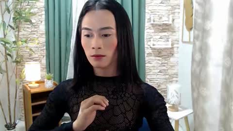 Snapshot of slutty_vanna chatting on 10.26.25 mia online show from 10.26.25