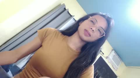 CHIE CHIE online show from 02.11.26