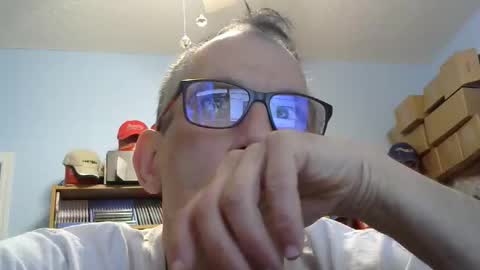 Snapshot of sluttyslave81 chatting on 02.25.26 sluttyslave81 online show from 02.25.26