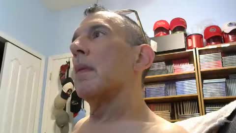 Snapshot of sluttyslave81 chatting on 03.13.26 sluttyslave81 online show from 03.13.26