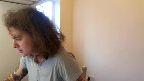 SluttySuzie17 online show from 05.17.26