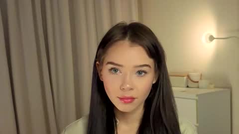 Lily online show from 11.07.25