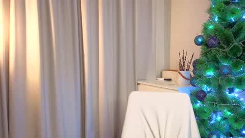 Lily online show from 01.05.26