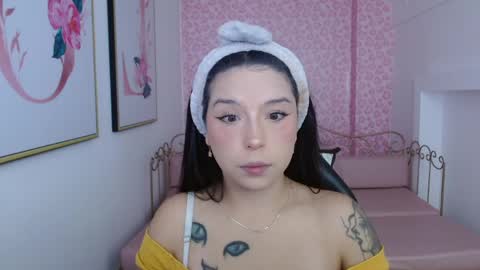 Snapshot of small__naughty chatting on 05.14.26 Mariana Torres online show from 05.14.26