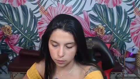 Snapshot of small__naughty chatting on 05.15.26 Mariana Torres online show from 05.15.26