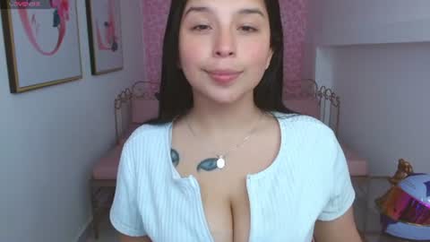 Snapshot of small__naughty chatting on 06.12.26 Mariana Torres online show from 06.12.26