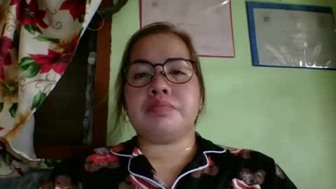 Snapshot of small_boobs59 chatting on 02.14.26 Lovewella online show from 02.14.26