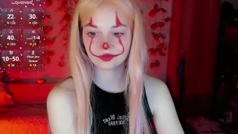 smallimpmeili online show from 10.18.25