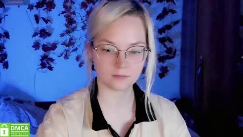 smallimpmeili online show from 11.21.25