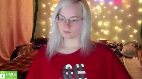 smallimpmeili online show from 12.19.25