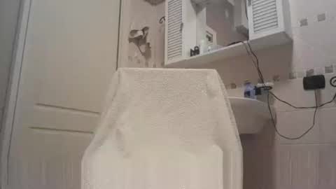 Snapshot of smallone8825 chatting on 09.26.25 smallone8825 online show from 09.26.25