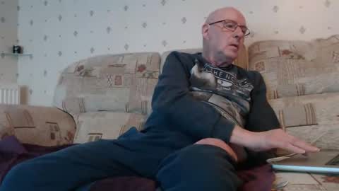 Snapshot of smallsteve562 chatting on 03.30.26 Steve online show from 03.30.26