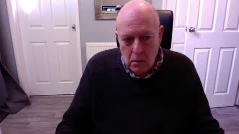 Snapshot of smartmeter chatting on 02.18.25 smartmeter online show from 02.18.25