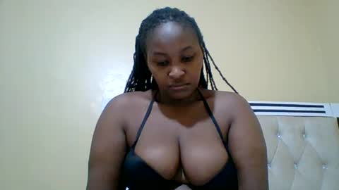 Snapshot of smartqueen1 chatting on 06.25.26 Katerina online show from 06.25.26