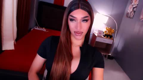 Snapshot of smasherqueen chatting on 04.23.26 smasherqueen online show from 04.23.26