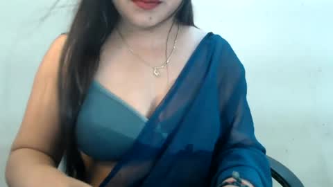 Snapshot of smiley_queen99 chatting on 07.25.26 smiley online show from 07.25.26