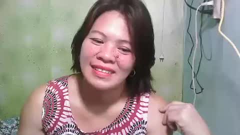 Snapshot of smilinglady27 chatting on 12.17.24 smilinglady27 online show from 12.17.24