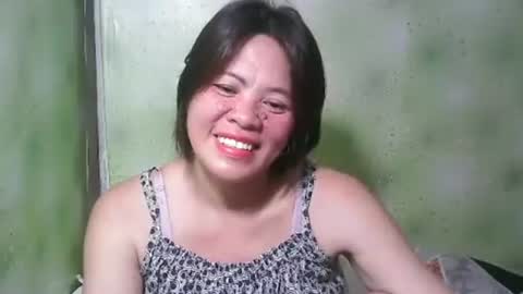 Snapshot of smilinglady27 chatting on 02.22.25 smilinglady27 online show from 02.22.25