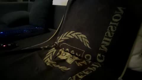 Snapshot of smokeandwatching chatting on 02.23.25 Smokeandwatching online show from 02.23.25