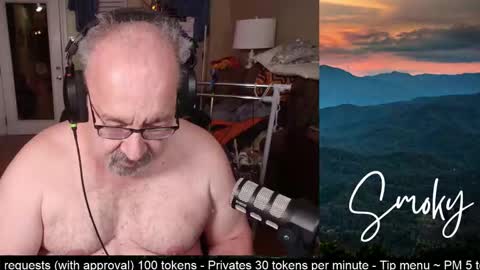 Snapshot of smokymountanman chatting on 01.17.26 smokymountanman online show from 01.17.26