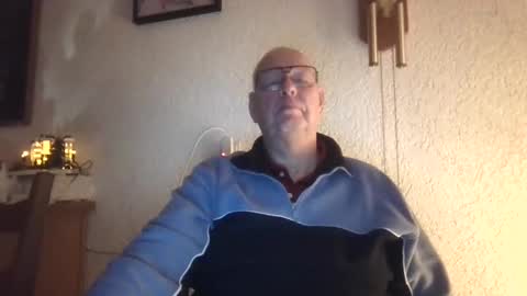 Snapshot of smoothy5460 chatting on 12.16.24 smoothy5460 online show from 12.16.24