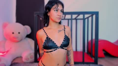  daya  online show from 12.17.25