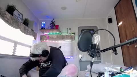 Viiscount  Snarfle Von Snarfenberg online show from 02.27.25