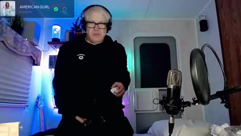 Viiscount  Snarfle Von Snarfenberg online show from 03.04.25