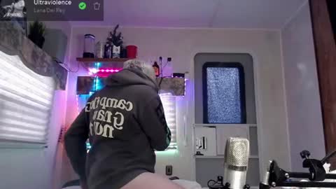 Viiscount  Snarfle Von Snarfenberg online show from 03.10.25