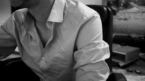 sneaky1985 online show from 02.26.26