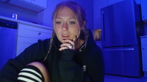 sneakyalicek online show from 10.01.25