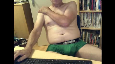 Snapshot of sneaxfreund chatting on 06.06.26 sneaxfreund online show from 06.06.26