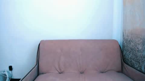 Snapshot of snezanablond chatting on 06.14.26 Sneja online show from 06.14.26