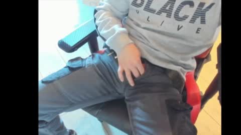 snip1977 online show from 02.17.25