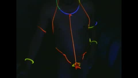 Snapshot of snizniz chatting on 12.16.24 snizniz online show from 12.16.24