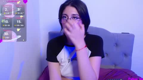 IG     OF red moonn online show from 12.20.24