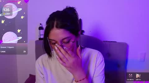 IG     OF red moonn online show from 01.19.25