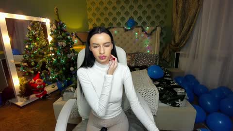 snow_whiteeex online show from 12.21.24