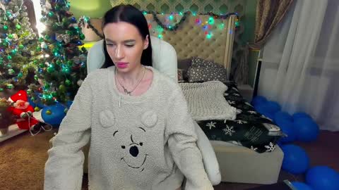 snow_whiteeex online show from 12.29.24