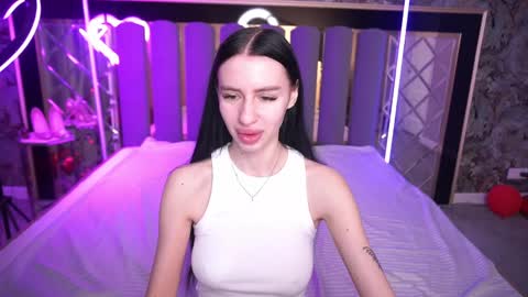 snow_whiteeex online show from 03.31.26