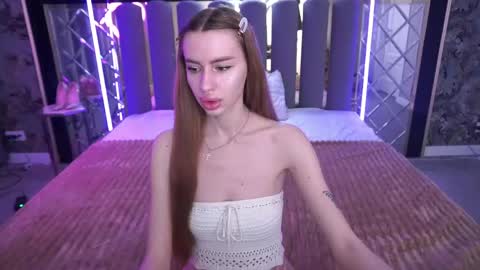 Snapshot of snow_whiteeex chatting on 05.10.26 snow_whiteeex online show from 05.10.26
