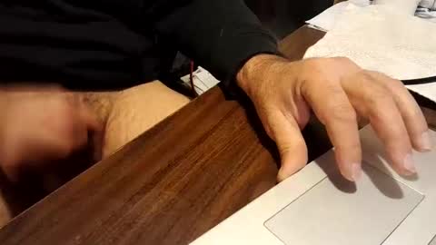 watchmecum online show from 10.27.25