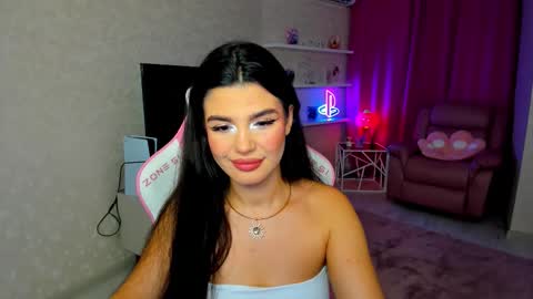 snowingwinter online show from 11.08.25