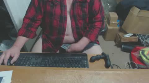 Snapshot of snwplwdrvr chatting on 02.18.25 snwplwdrvr online show from 02.18.25