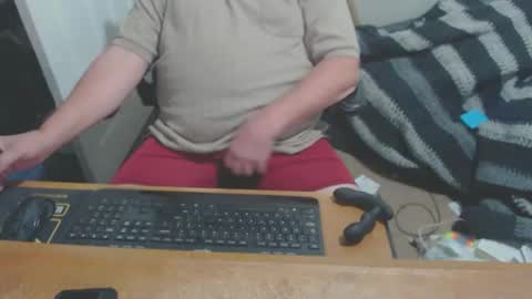 Snapshot of snwplwdrvr chatting on 03.12.26 snwplwdrvr online show from 03.12.26