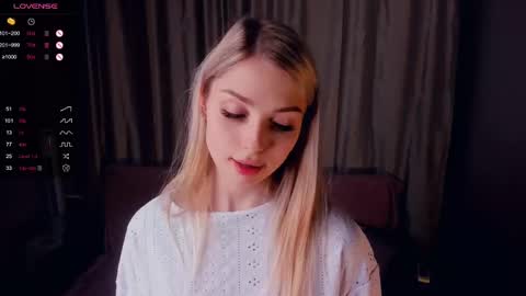 Alice - Birthday Girl online show from 02.22.25