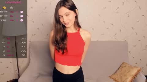 Alice - Birthday Girl online show from 09.19.25
